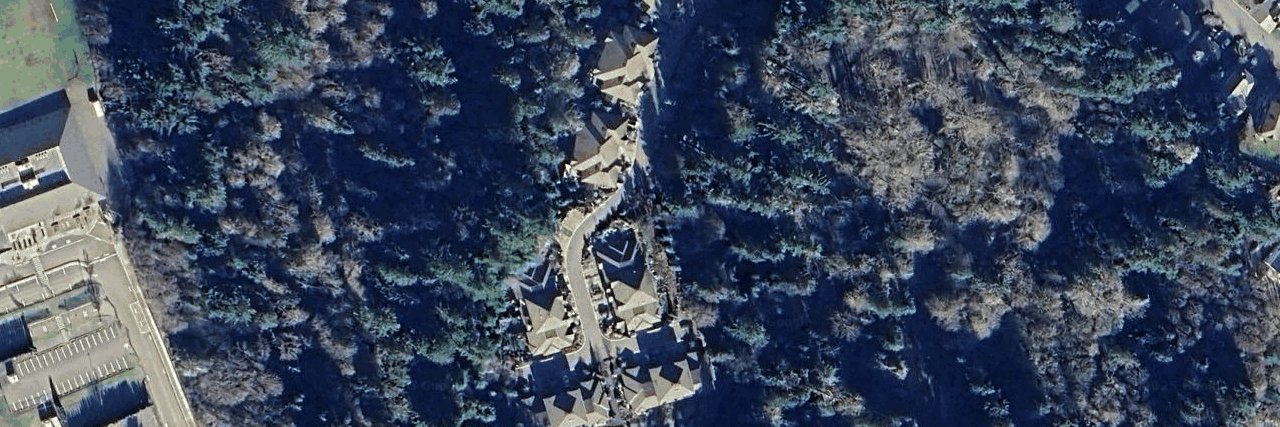 The Pointe building photo