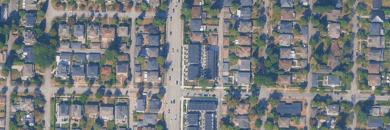 Oak+52 Townhomes building photo