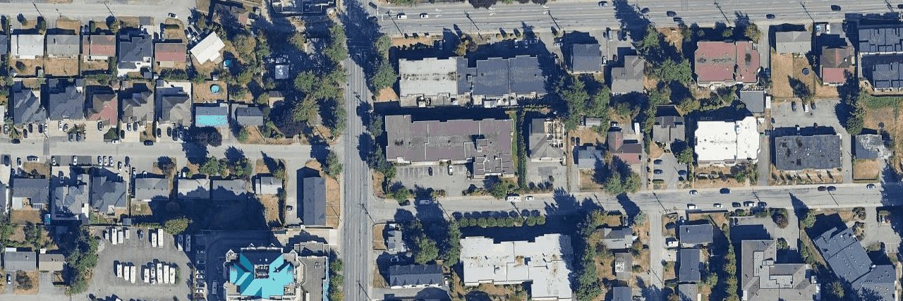 Elmwood Manor building photo