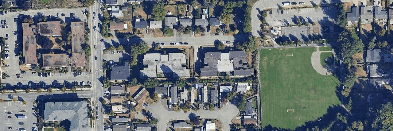 Fernwood Manor building photo