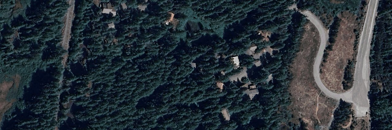 Pinecrest building photo