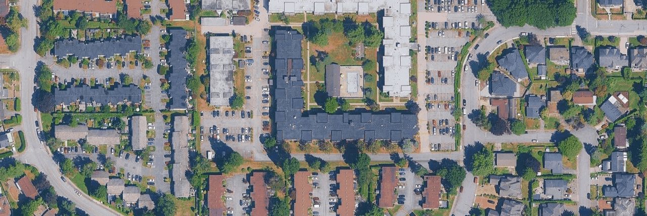 Bayside Court building photo