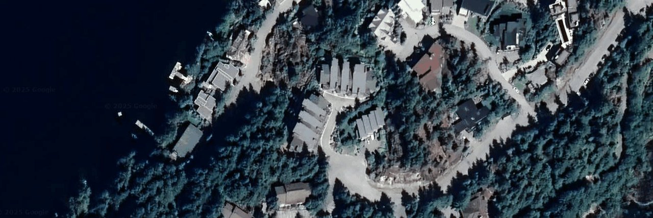 Lakecrest Residence building photo