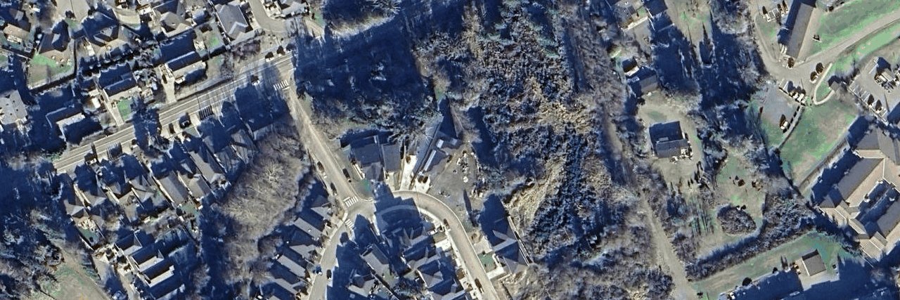 Strata Building building photo