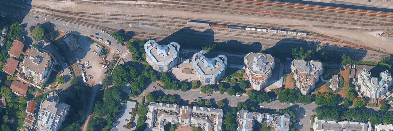 Riviera building photo