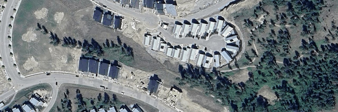 Strata Building building photo