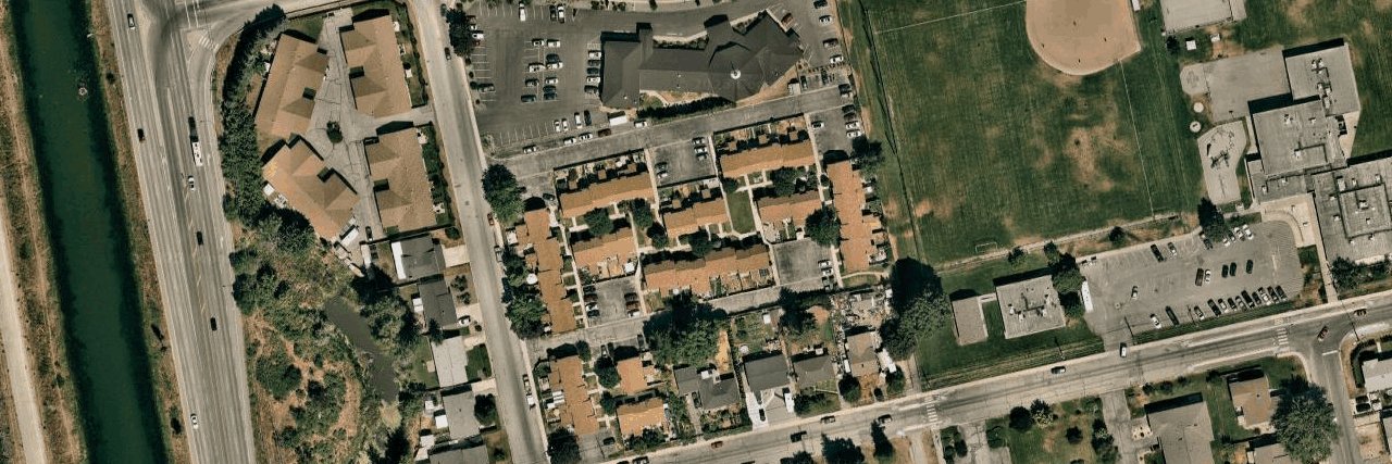Strata Building building photo