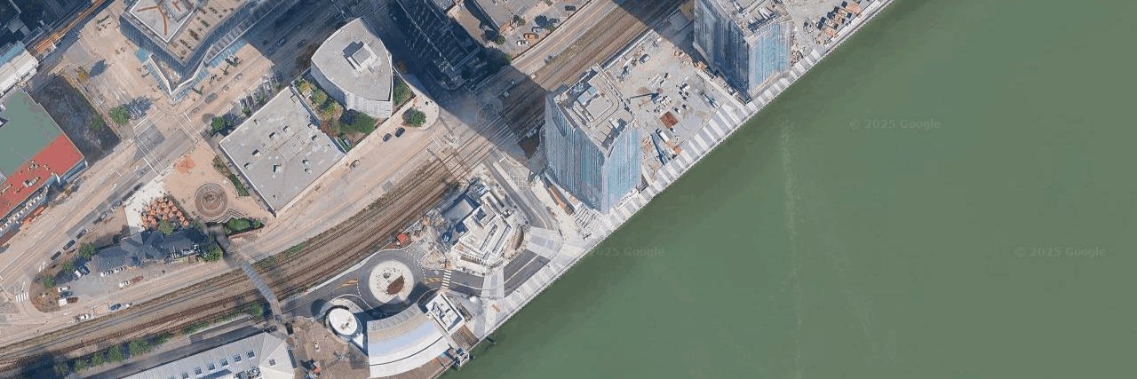 Pier West East Tower building photo
