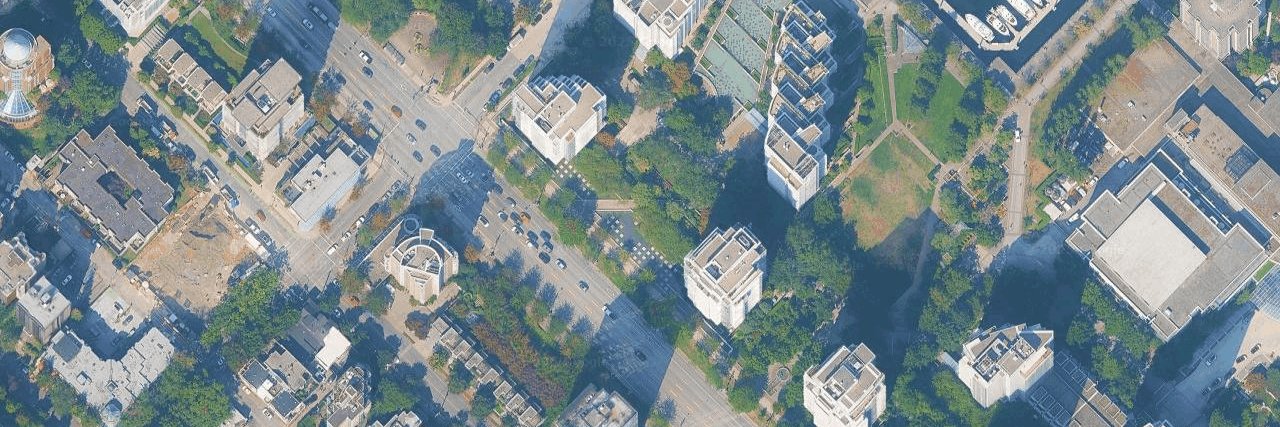 Bayshore Gardens building photo