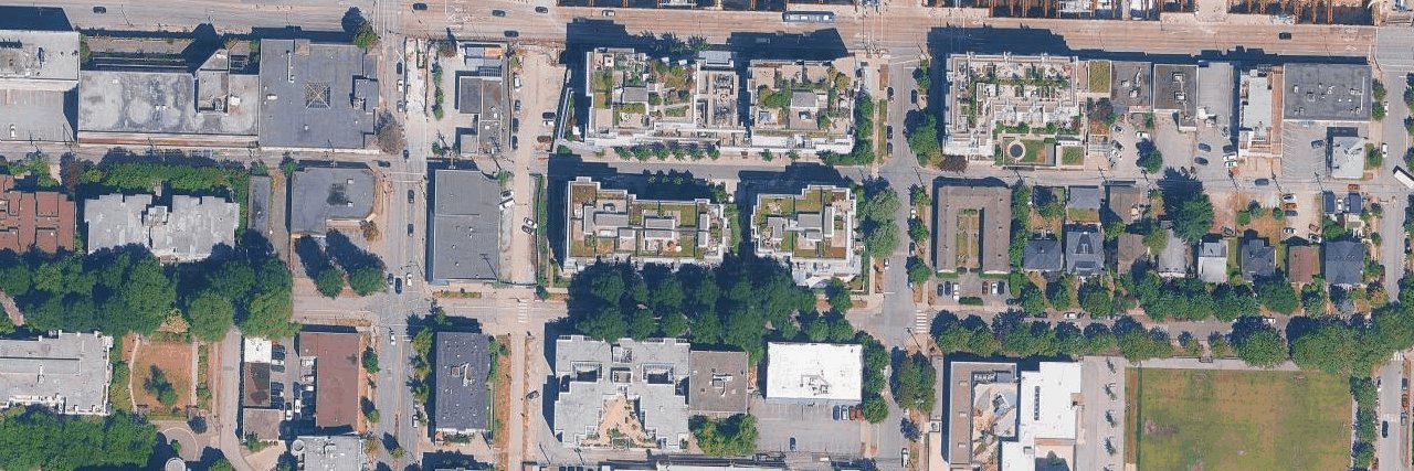 West 10th Maple At Arbutus building photo