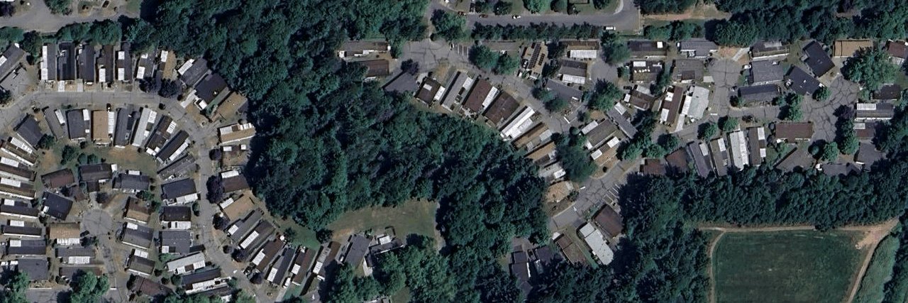 Summergate Village building photo