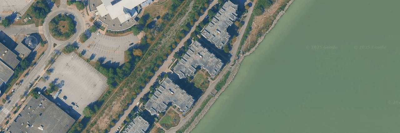 Waterstone Pier building photo