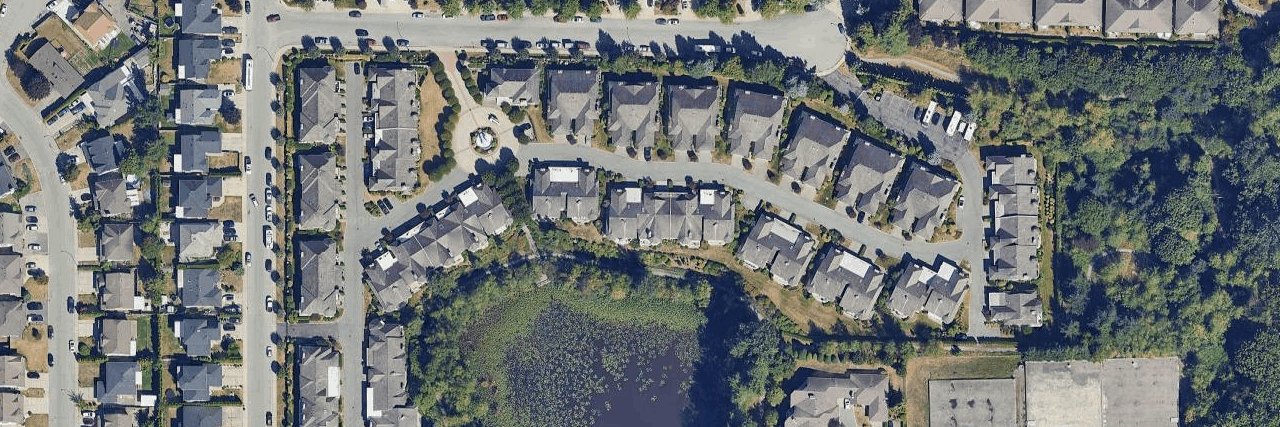 Lakepointe Villas building photo
