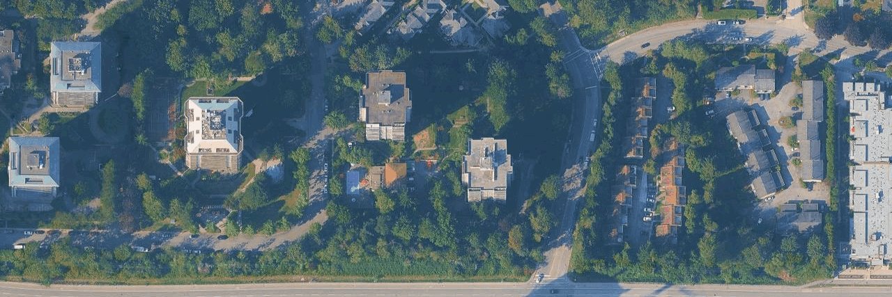 Vantage Point building photo