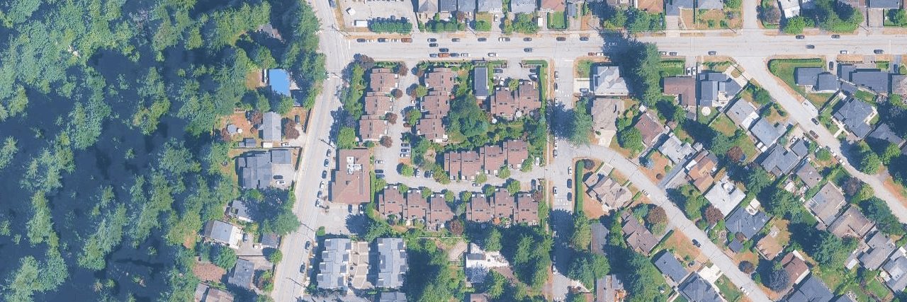 Montroyal Village building photo