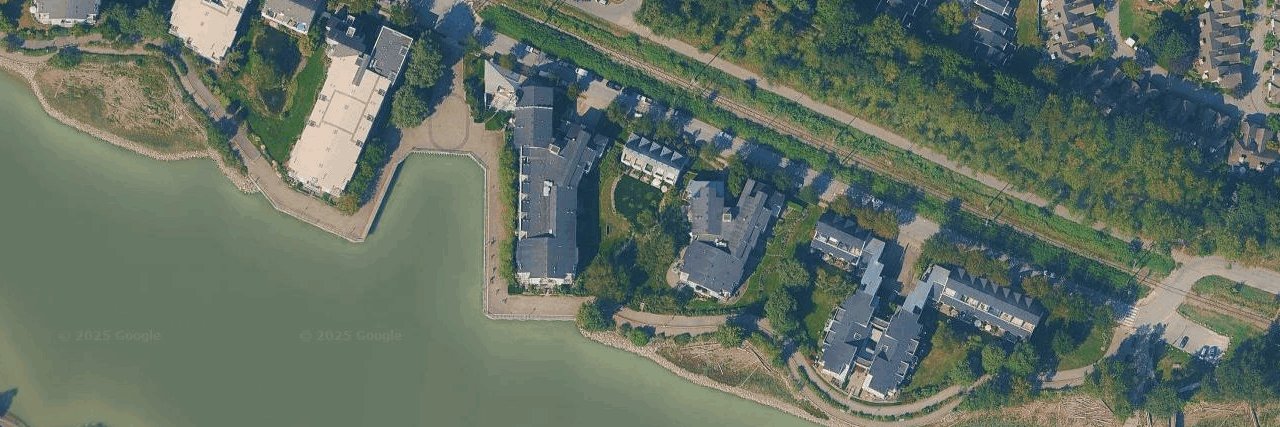 Tugboat Landing building photo