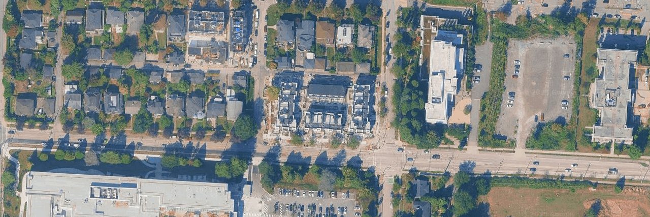 Avenue 33 building photo