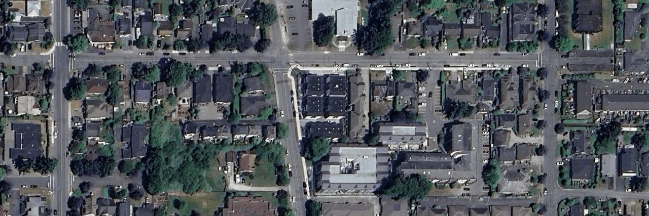 Bayside Towns on Fifth building photo
