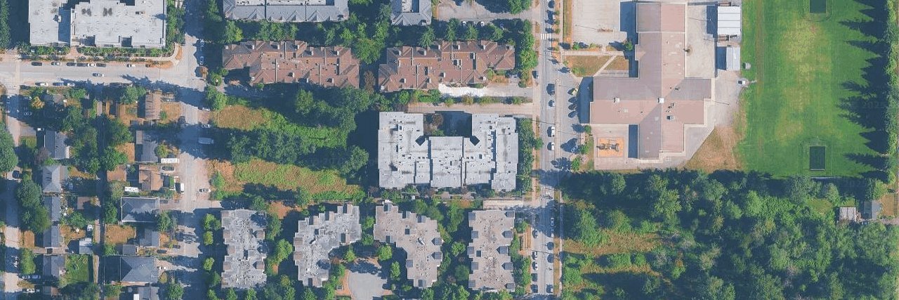 Aura 2 building photo