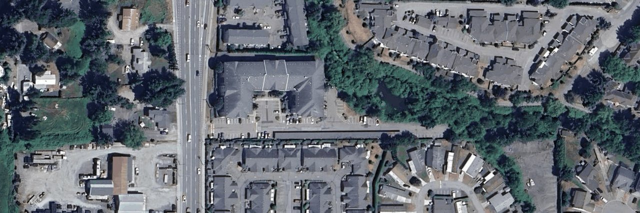 Creekside Apartments building photo