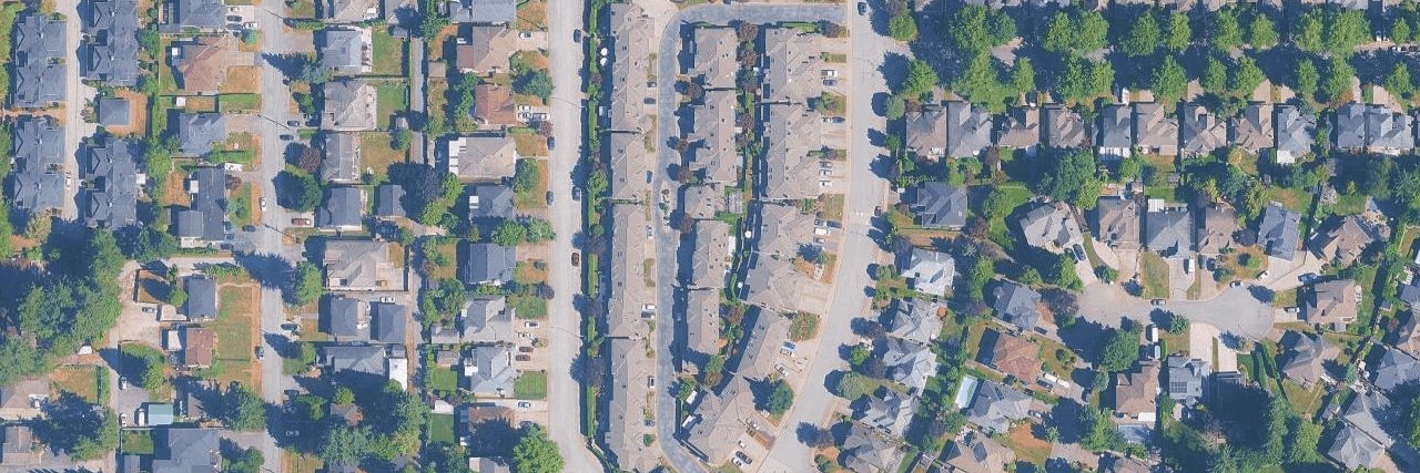 Lakewood Gardens building photo