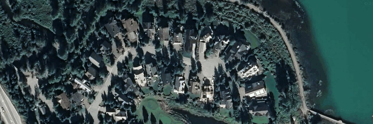 Green Lake Estates building photo