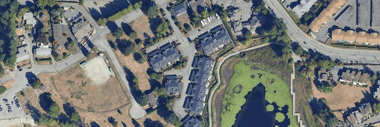 Shoreline Estates building photo