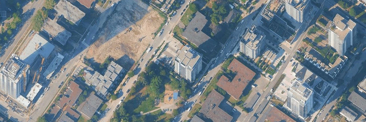 Maywood On The Park building photo