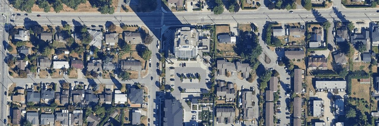 Mahogany At Mill Lake building photo