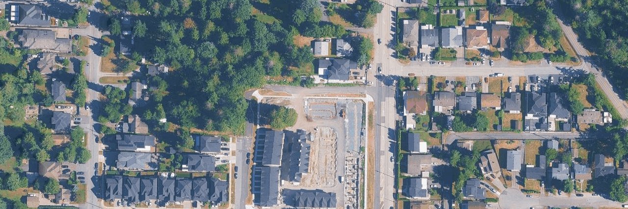 Center 128 Townhomes building photo