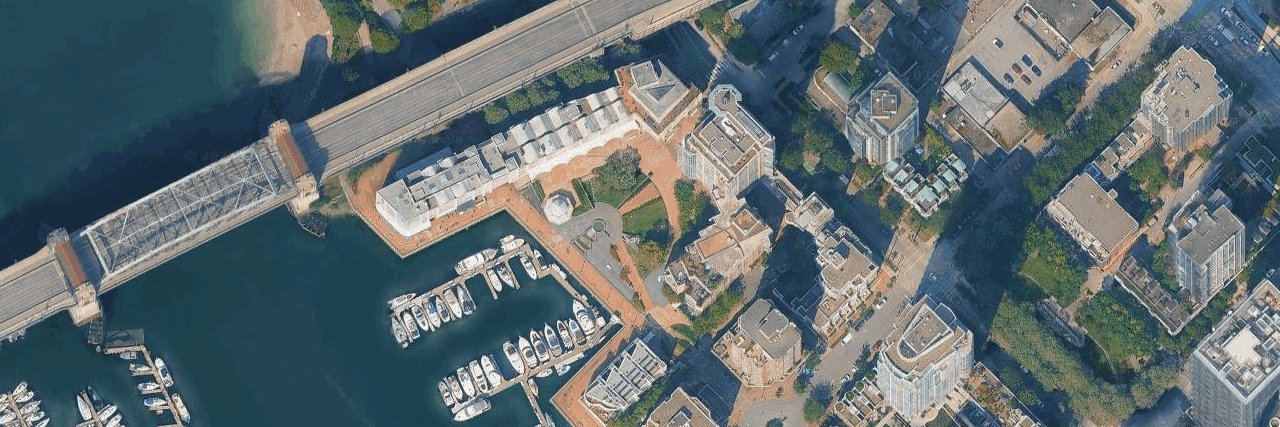 1000 Beach building photo