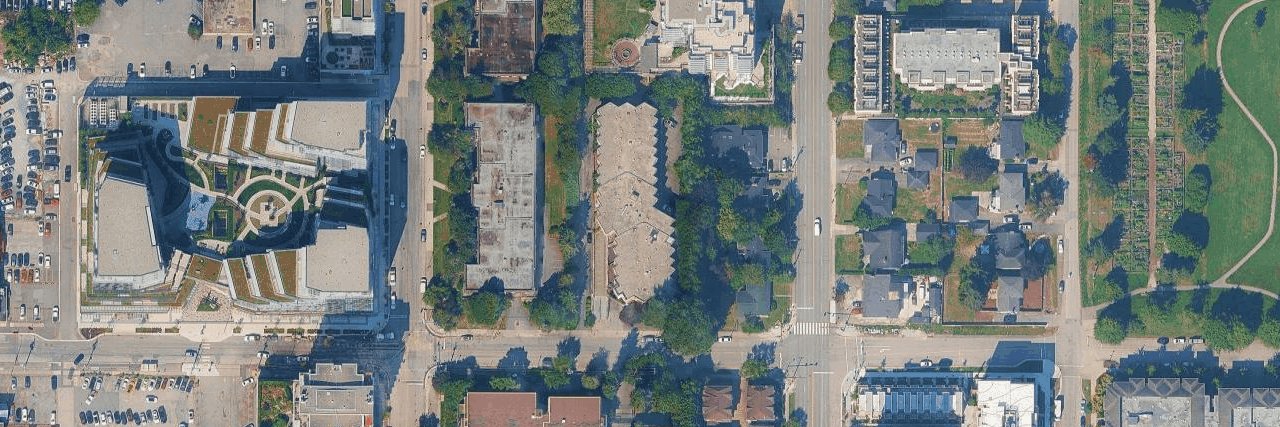 Cedar Park Manor building photo