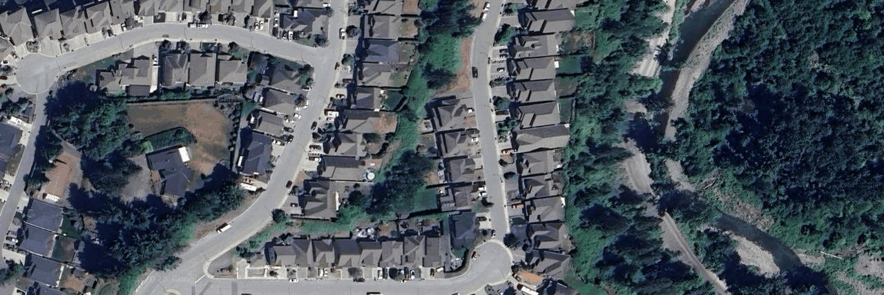Riverstone Heights building photo