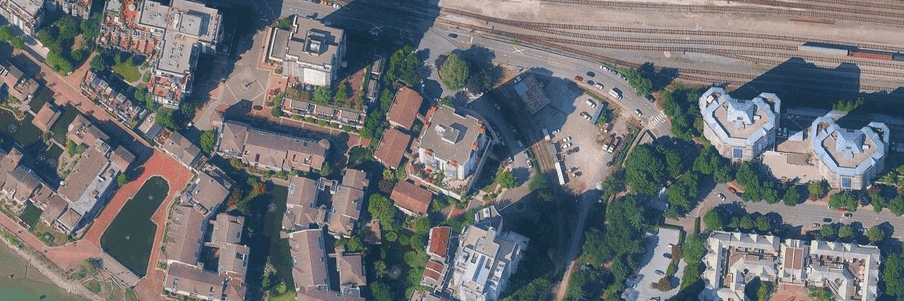 Laguna Landing building photo