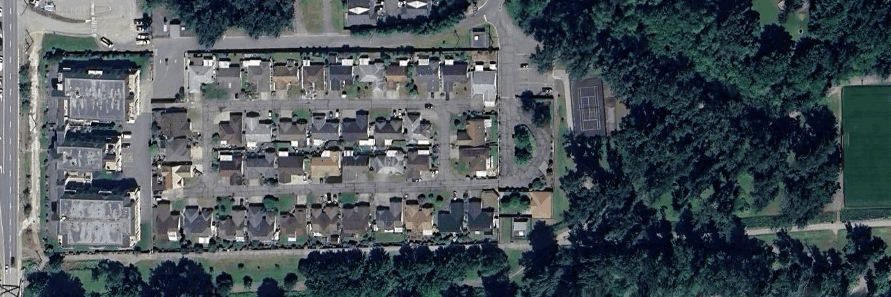 RIVERS EDGE building photo