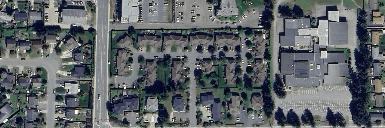 LAURELWOOD ESTATES building photo