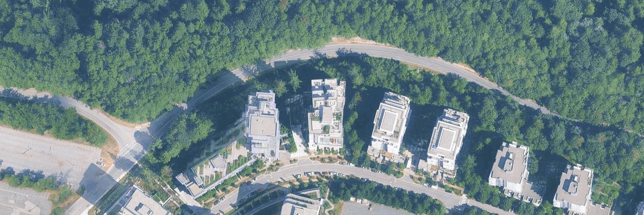 Terrances At The Peak building photo