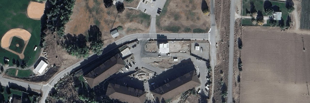 Strata Building building photo