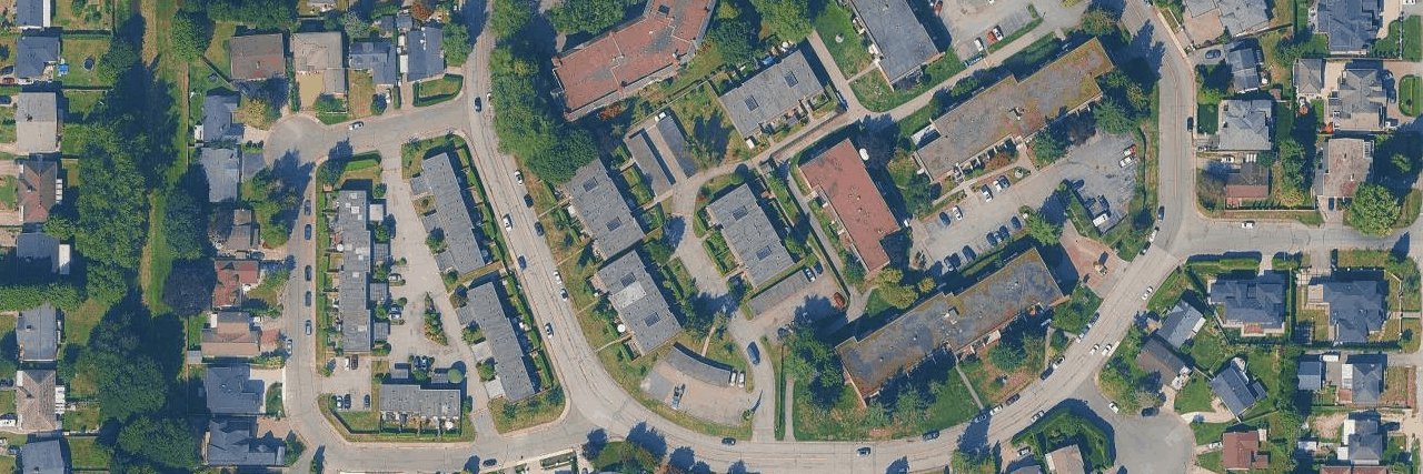 Country Club Estates building photo