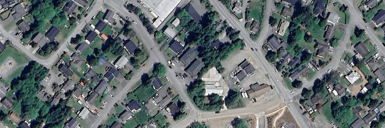 Eagleview Manor building photo