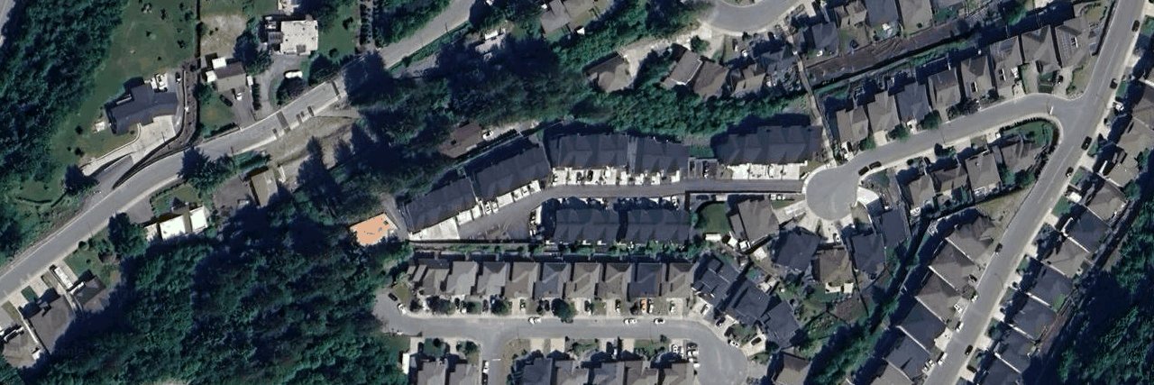 Vista Place Townhomes building photo
