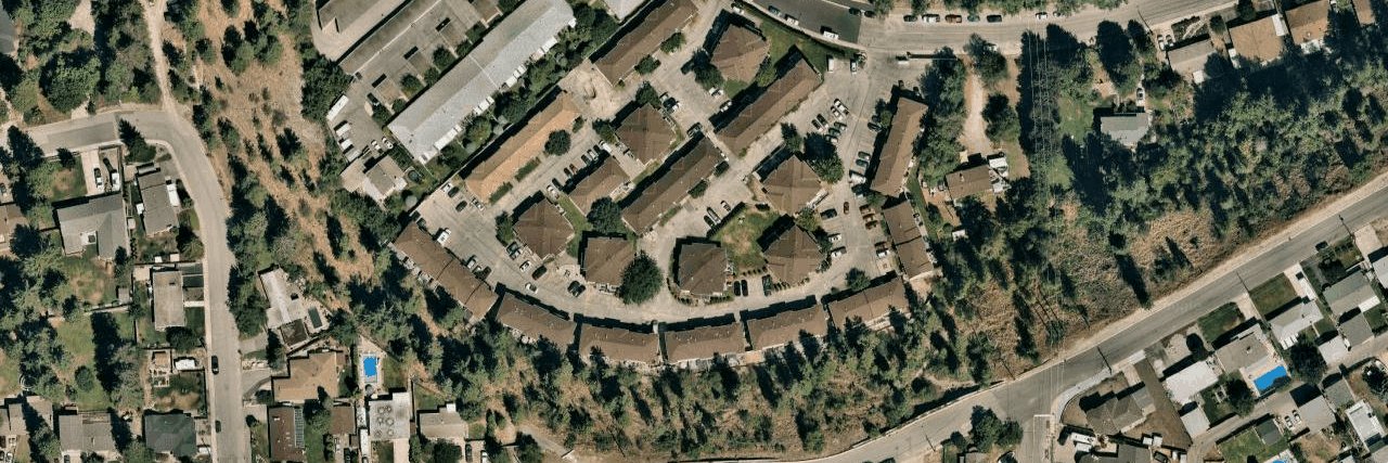Strata Building building photo