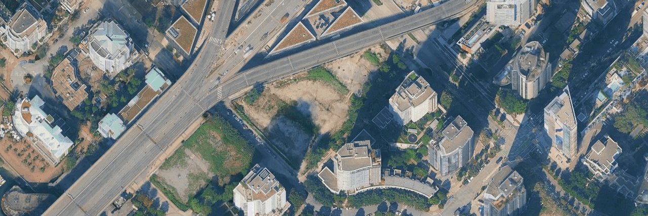 601 Beach building photo